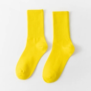 Calcetines de algodón informales unisex cuello redondo tubo medio calcetines transpirables de color sólido a la moda Otoño - Product Image 2