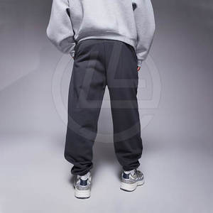 Conjunto de Jogger y Sudadera con capucha de gran tamaño para hombre de algodón transpirable para Trendy Street Look Conjunto de Jogger y Sudadera con capucha holgada para hombre - Product Image 5