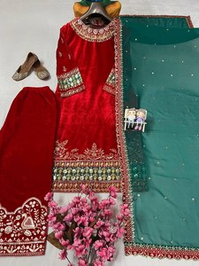 Ensemble Kurti en velours lourd de qualité supérieure avec un pantalon élégant et un Dupatta assorti conçu pour les fêtes, les fonctions de mariage, les vêtements ethniques - Product Image 2
