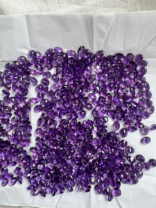 Piedra preciosa suelta ovalada de amatista africana de alta calidad en forma de tamaño 8*10 buftuf fabricante indio - Product Image 3