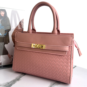 ดีไซน์เนอร์ของผู้หญิงวัสดุ PU ที่มีการออกแบบเครื่องประดับทำจากโลหะ - Product Image 2