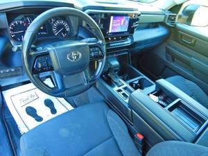 Toyota Tundra SR d'occasion à bas prix, modèle 2024, à vendre - Product Image 3