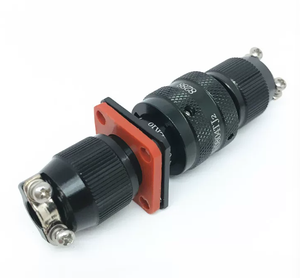 Connecteur de circuit industriel Y11X-0804ZK à haute fiabilité avec boîtier métallique, fiche mâle et capuchon anti-poussière de protection, à bride carrée fixe - Product Image 2