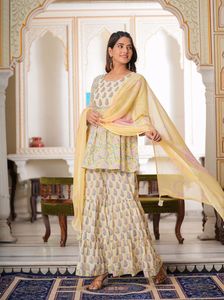 Conjunto de Kurta y Sharara para mujer, mezcla de algodón bordado de alta calidad para mujer, Kurta recto para mujer a un costo efectivo - Product Image 4