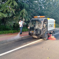 Road Sweeper Electric Small Road Sweeper Vacuum Full Enclosed Driving Road Sweeping Truck