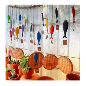 Décor de poisson en bois coloré fait à la main ajouter intemporel à votre intérieur avec cette sculpture unique pour n'importe quelle pièce en vrac du Vietnam - Product Image 3