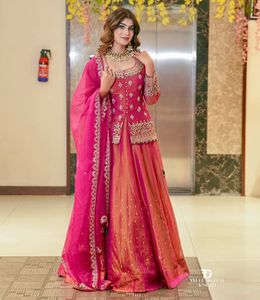 Lehenga bordado elegante étnico para mujer más vendido para bodas y fiestas a precios al por mayor de proveedores indios - Product Image 6