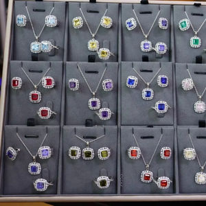 Pendiente de tuerca de Zirconia cúbica de Plata de Ley 925 a la moda, joyería de moda delicada única para regalo de mujer Unisex - Product Image 1