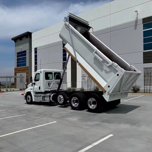 Camion benne Freightliner Cascadia d'occasion entièrement équipé, véhicule poids lourd classe 8, à vendre - Product Image 1