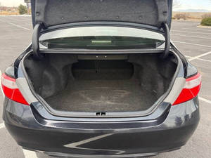 Auto Usado Económico Toyota Camry SE 2015 con Volante a la Izquierda - Product Image 5