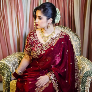 ผ้าซิ่นซาตินไหมหรูหราขายส่ง พร้อมงานปักเลื่อม ตัดเย็บเสื้อสำเร็จรูป ไซส์ XXL (44 นิ้ว) 6 สีทันสมัย - Product Image 1