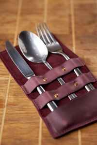 Porta Cubiertos de Cuero de Lujo, Rústico, Hecho a Mano y Ecológico para Restaurante, Organizador de Mesa de Comedor, Elegante Bolsa de Almacenamiento LRCH-0017 - Product Image 3