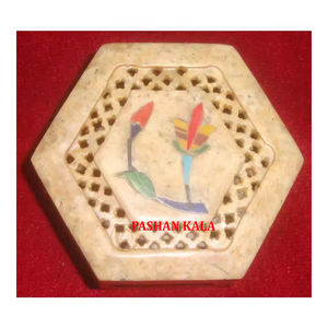 Cajas de Jabón de Piedra Natural Talladas a Mano con Diseño Único en Forma Hexagonal para Regalos Corporativos y Joyeros - Product Image 1