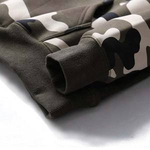 เสื้อฮู้ดลายพรางสำหรับผู้ชายเสื้อมีฮู้ดลายพรางลายต้นไม้จริงแบบดิจิทัล - Product Image 5