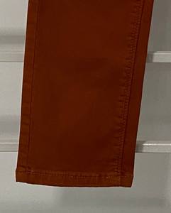 กางเกงผ้าทวิลล์คอตตอน 100% แบบสั่งทำพิเศษสำหรับผู้ชาย ทรงสลิม ใส่สบาย ระบายอากาศได้ดี เป็นมิตรกับสิ่งแวดล้อม ป้องกันรอยยับ ดีไซน์เรียบง่าย น้ำหนักเบา เหมาะสำหรับฤดูร้อน - Product Image 4