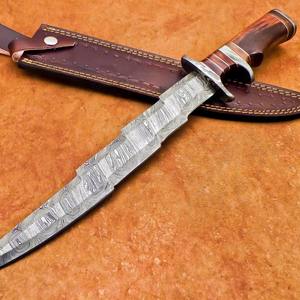 Couteau Bowie artisanal en acier Damas avec lame Kris, manche en bois de rose, contreforts en Damas et étui en cuir - Product Image 6