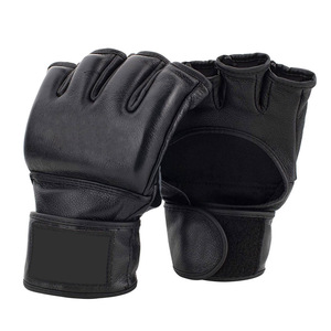 Gants de boxe MMA personnalisés à demi-doigts pour l'entraînement au Muay Thai, en cuir de vache véritable, respirants et absorbant l'humidité - Product Image 1