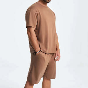 Ensemble t-shirt et short pour hommes personnalisés 100% coton biologique surdimensionné col rond t-shirt à épaules tombantes survêtement de haute qualité pour hommes - Product Image 4