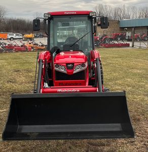 Tractor Agrícola Mahindra 1635 HST 4WD 2025 - Product Image 1