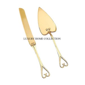 Cuchillo para servir pasteles de metal con acabado antiguo con diseño lujoso perfecto para bodas y ocasiones formales - Product Image 1