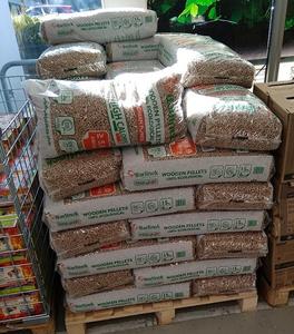 Granulés de bois de pin pour combustible biomasse 6 mm A1 / Granulés de bois européens 8 mm DIN PLUS / Granulés de bois pour l'Allemagne et l'Italie - Product Image 2