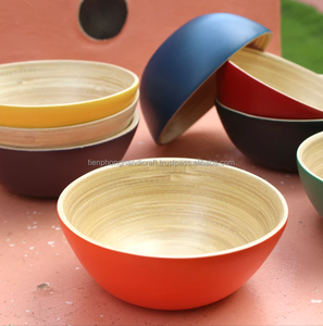 Bol rond rouge en bambou | Bols de sécurité en bambou pour les repas fabriqués à partir de matériaux 100% biologiques respectueux de l'environnement - Product Image 6