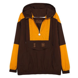 Chaqueta Cortavientos Personalizada Iota Phi Beta con Media Cremallera, Impermeable, para Senderismo, Color Marrón y Dorado - Product Image 1