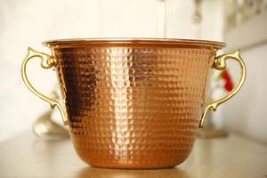 Takeaway Vacation Holiday Use Designer Style Round Shape <b>Ice</b> <b>Bucket</b> Wine Holder with Stylish Handles <b>Silver</b> Color - Product Image 4