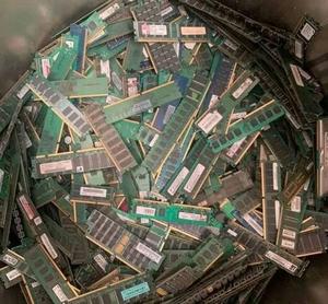 CPU usagés avec des doigts plaqués or taillés, à vendre - Product Image 5