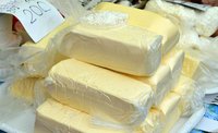 Beurre de crème non salé premium 82,5% biologique 26% de matières grasses Boîte de 25 kg