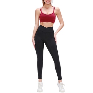 Conjunto de yoga personalizado de 2 piezas para mujer, Etiqueta Privada, moda deportiva de talla grande con cintura elástica, patrón sólido, logotipo frontal transpirable - Product Image 1