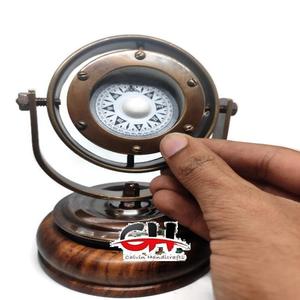 เข็มทิศทองเหลืองโบราณสำหรับเดินเรือเข็มทิศทองเหลืองคลาสสิกสำหรับการเดินเรือเข็มทิศสำหรับตกแต่งของขวัญ - Product Image 1