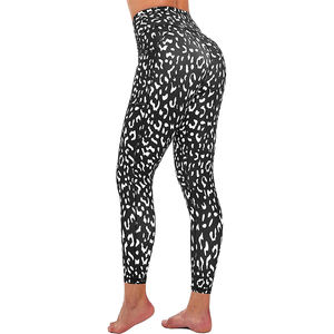 Leggings de Yoga pour femmes, pantalon de Yoga sublimé, taille personnalisée et Design, fabriqué au Pakistan - Product Image 4