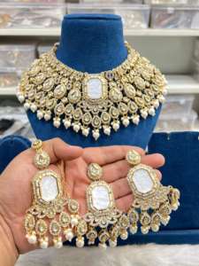 Collar de Piedras Kundan Monalisa Chapado en Oro con Pendientes y Maang Tikka, Conjunto de Joyería Tradicional India para Bodas y Fiestas - Product Image 3