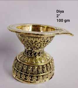 Traditional Style <b>Brass</b> Diya <b>Oil</b> <b>Lamp</b> - Product Image 4