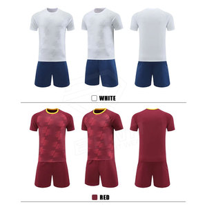 Uniformes de Fútbol Personalizados de Alta Calidad con Camiseta y Pantalones Cortos, 100% Poliéster, Tallas Personalizadas - Product Image 3