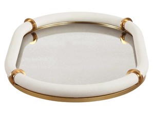 Bandeja de servicio de cuero Bandas chapadas en latón y diseño único moderno interior espejado para bandeja decorativa de mesa para servir - Product Image 4