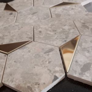 กระเบื้องโมเสคทนทานสูงหกเหลี่ยม73มม. มาตรฐานหรูหรา260X300MM สำนักงานและโชว์รูมห้องประชุมใช้ - Product Image 5