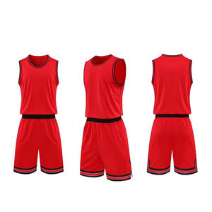 Conjunto de entrenamiento de baloncesto con tu logotipo bordado, chaleco y pantalones cortos con diseño personalizado por sublimación - Product Image 1