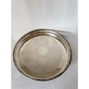 Plateau vanité vintage en métal argenté avec accents floraux, plateau à épices, décoration de cuisine en argent, charmant plateau en métal tacheté, - Product Image 5