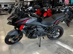 Pida la NUEVA Motocicleta Kawasaki KLE 500 ABS Adventure 2026 con Chasis de Aluminio, Garantía y Personalización OEM - Product Image 3