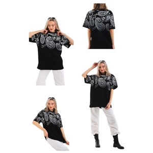 T-shirt Streetwear Femme Grande Taille en Coton Lourd Respirant avec Imprimé Graphique Vintage, Logo et Motifs Diamants Tricotés, Idéal pour l'Été, ODM - Product Image 4
