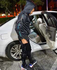 Cómodo en Stock Hombres Sudaderas con capucha Transpirable Nuevo estilo Hombres Sudaderas con capucha Algodón mezclado Personalizado Hombres Sudadera con capucha de gran tamaño Servicio OEM - Product Image 1