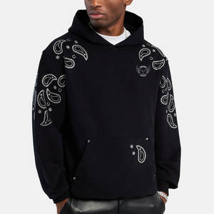 Sweat à capuche tendance avec strass, idéal pour un usage quotidien décontracté, doté d'un design accrocheur avec des strass pour hommes - Product Image 1