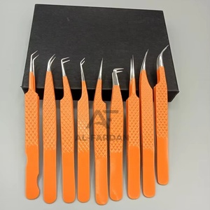 Pince à cils orange en acier inoxydable japonais, pointue, pour extensions de cils volume, avec logo personnalisé - Product Image 1