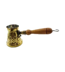 Cafetière turque simple en cuivre et bois avec poignée, vaisselle, tasse à café, décoration de table pour la maison, la cuisine, le restaurant, l'hôtel, les fêtes - Product Image 3