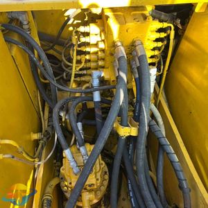 Excavadora Pequeña Komatsu PC130 de Segunda Mano, Poco Tiempo de Trabajo, en Buen Estado, en Venta - Product Image 3