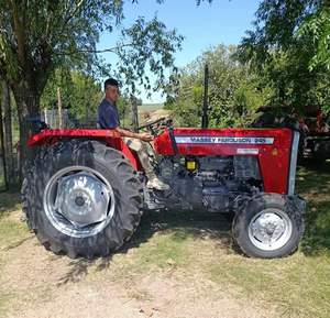 Tractor Massey Ferguson MF290 de 70 CV con Tracción en las 4 Ruedas, Transmisión de Engranajes, Caja de Cambios y Bomba en Venta - Product Image 2