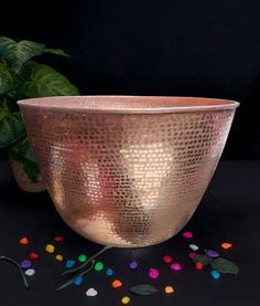 Bols de pédicure en cuivre écologiques fabriqués à la main avec des caractéristiques antimicrobiennes naturelles pour des soins des pieds axés sur l'hygiène - Product Image 3