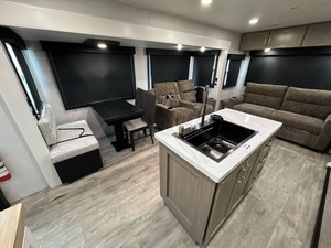 New 2026 Jayco E-a-g-l-e H-t 294CKBS trailer ready for sale - Product Image 5